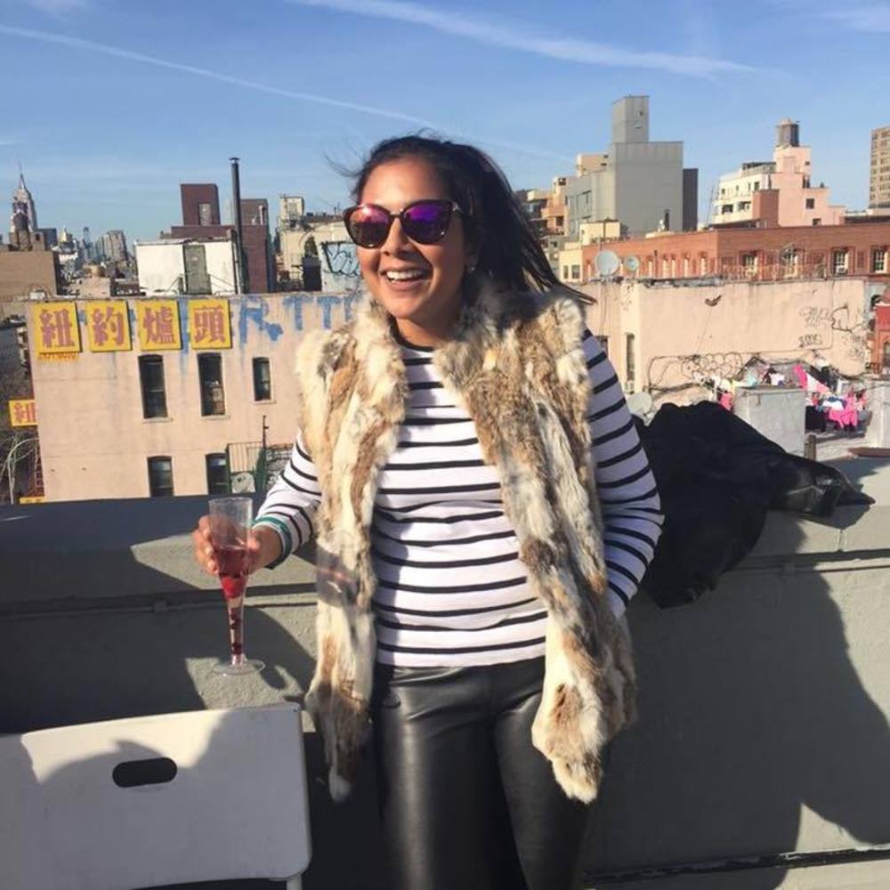 Meet your Posher, Syra